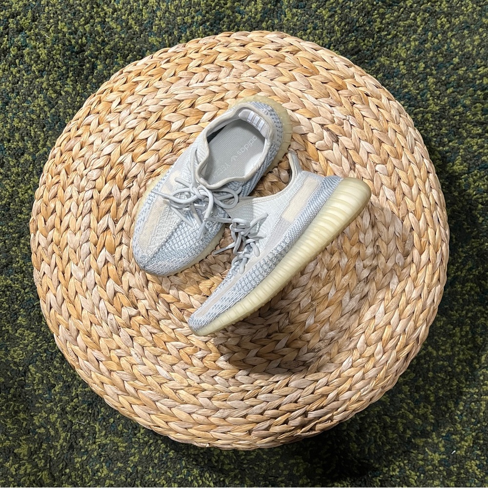 Yeezy Boost 350 V2 Cloud White (6.5)